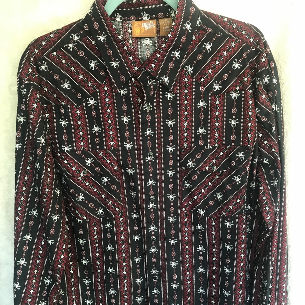 BadA** UGLY SHIRT BRAND SKULLS & STARS